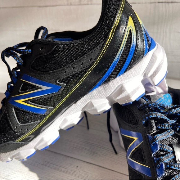 New Balance 750v3 M750 Men\'s Size 9 4E Extra Wide Running Shoes Black/Blue NIB main image 4